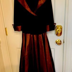 Bronze and black tea length. 10P. Flattering.